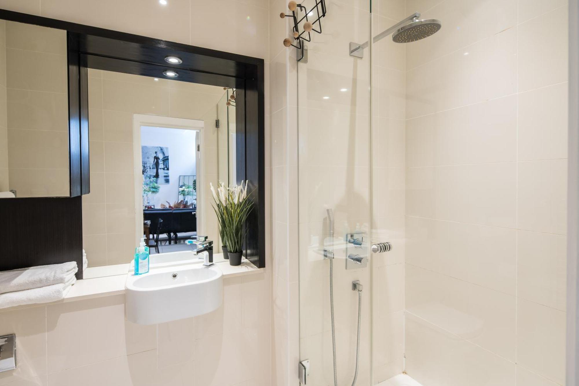 Ferienwohnung Al Central-Soho-Chinatown-Coventgarden-Cozy-Onebed London Exterior foto